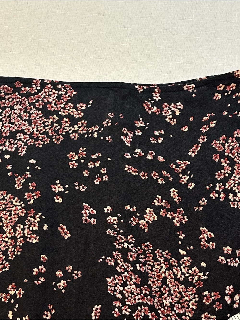 Free People Black Floral Handkerchief Hem Skirt Size 2 - Picture 7 of 12